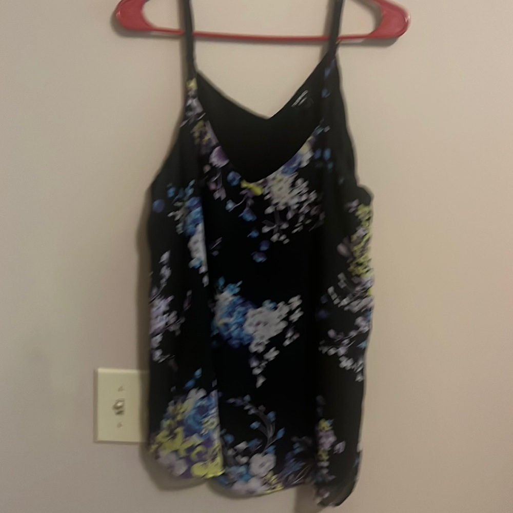 TORRID Sofie size 0 beautiful floral adjustable spaghetti strap. Black lining